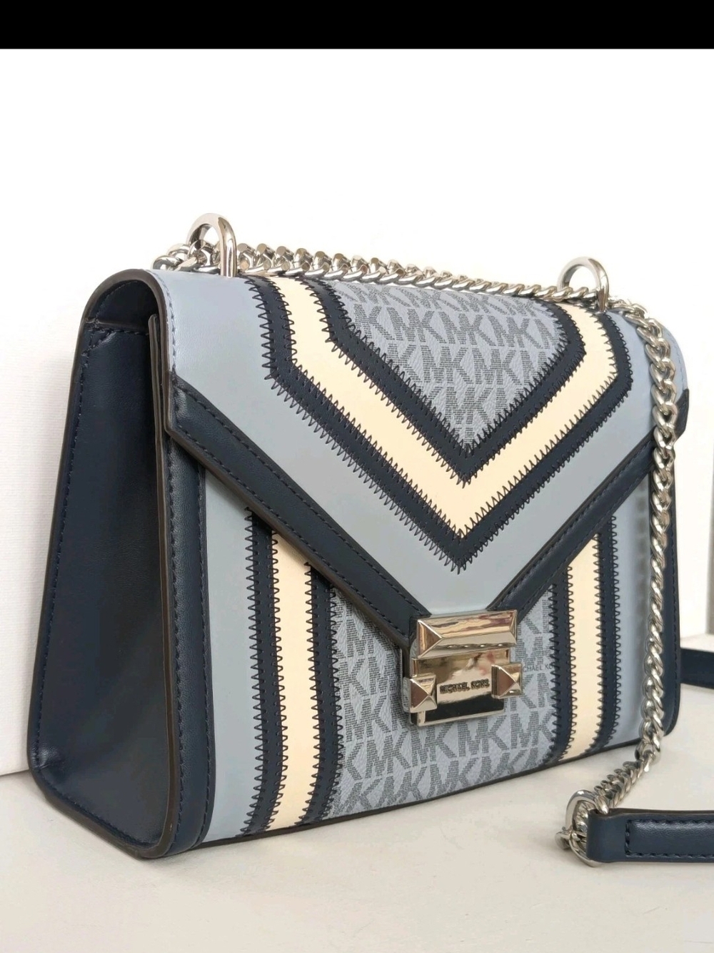Whitney Medium Color-Block and Signature Logo Shoulder Bag - Picture 3 of 16